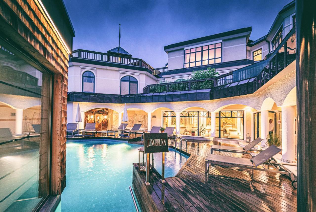 Hotel Uebergossene Alm Resort 4*